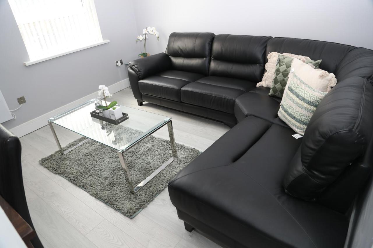 Homely 1-Bed Apartment In バーミンガム エクステリア 写真