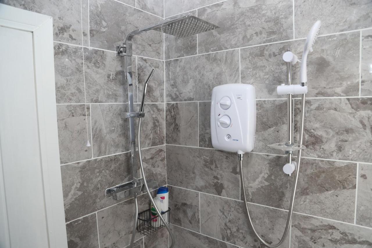 Homely 1-Bed Apartment In バーミンガム エクステリア 写真